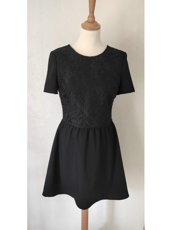 BRIEFING - Petite robe...